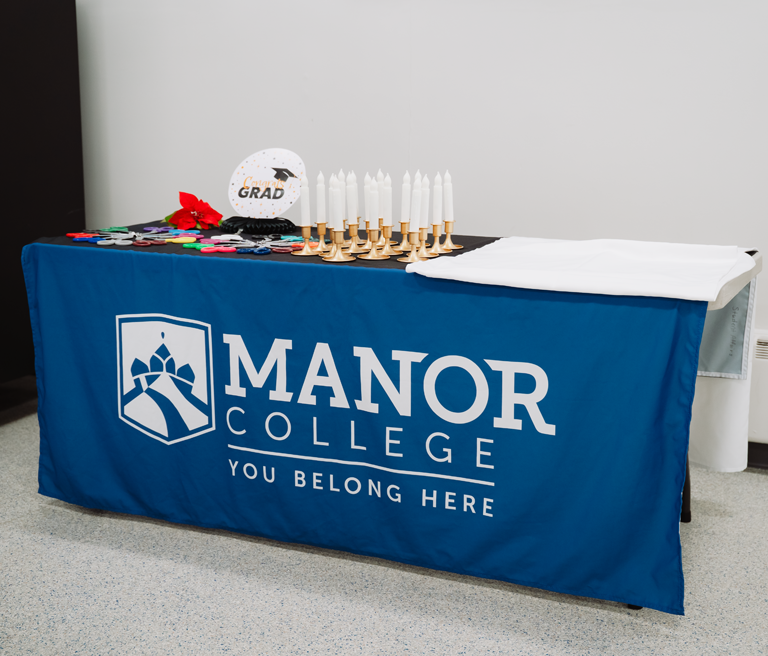 Manor Logo Table Runners